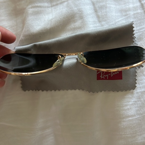 Authentic womans aviator Ray Ban sunglasses - Picture 5 of 5